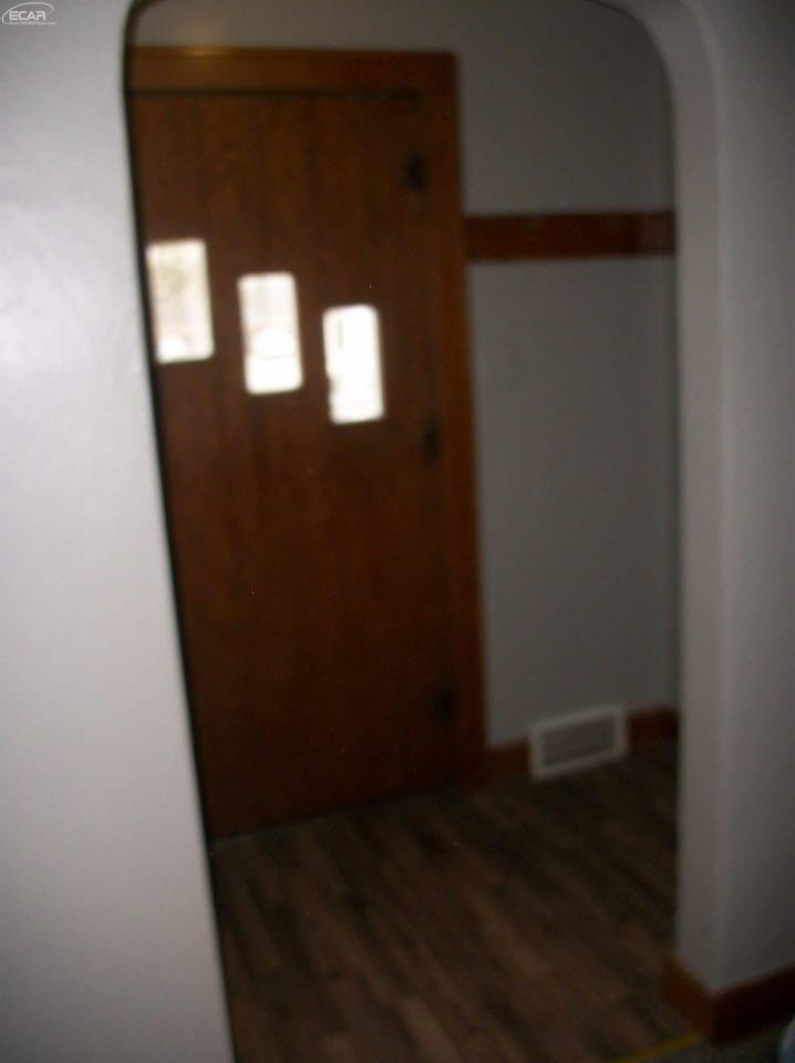 5033 Richfield Road Flint, MI 48506 - Photo 14 of 17