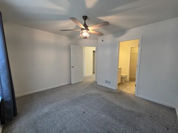 $2,400 | 7106 Country Club Hills Drive, Fox Lake, IL 60020