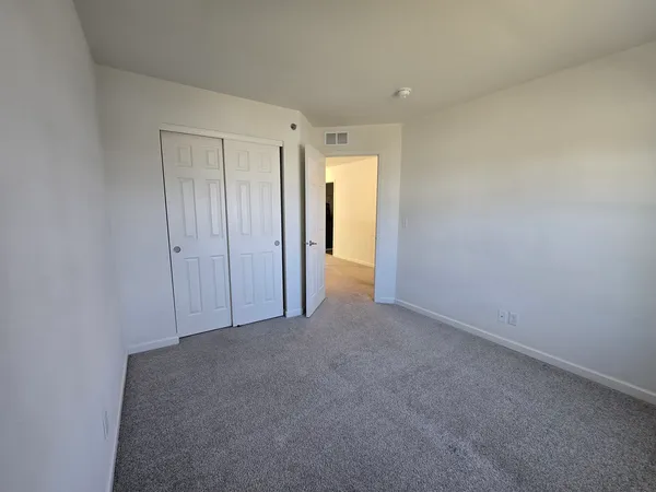 $2,400 | 7106 Country Club Hills Drive, Fox Lake, IL 60020