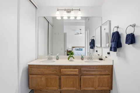 $779,995 | 2201 Amber Lane, Escondido, CA 92026