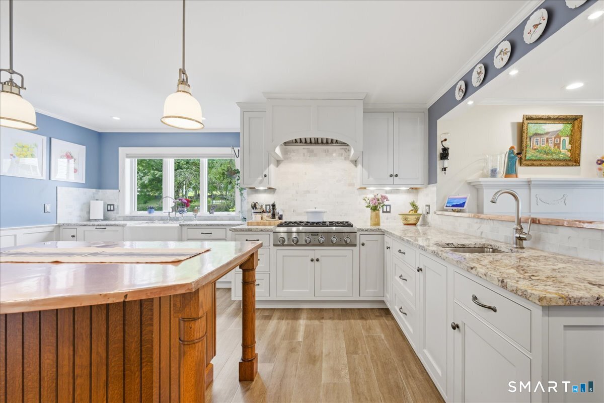65 Prospect Hill Road Groton, CT 06340 - Photo 17 of 40