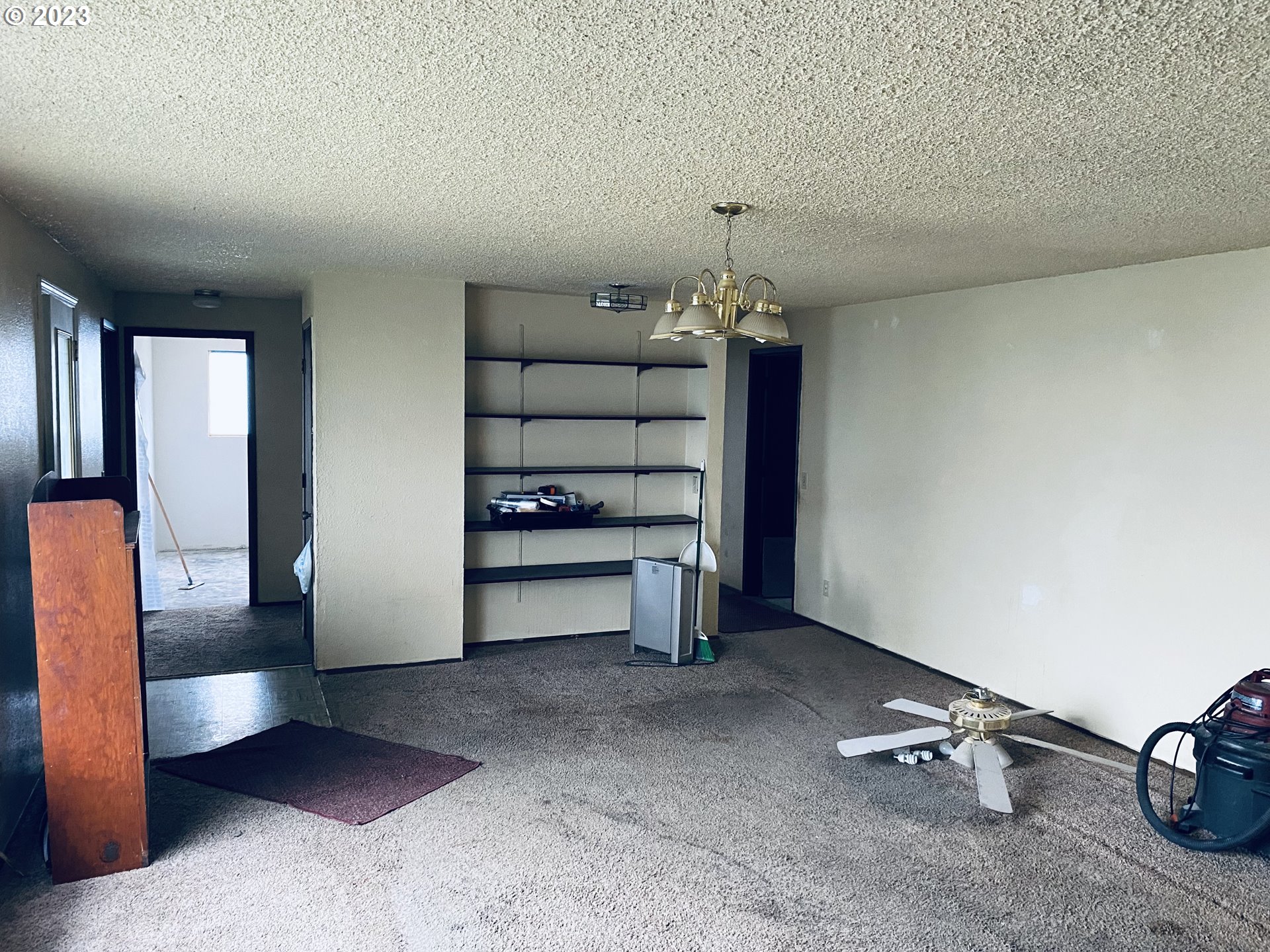 1893 Sunset Lane Myrtle Point, OR 97458 - Photo 2 of 7 Kitchen/Dining Room