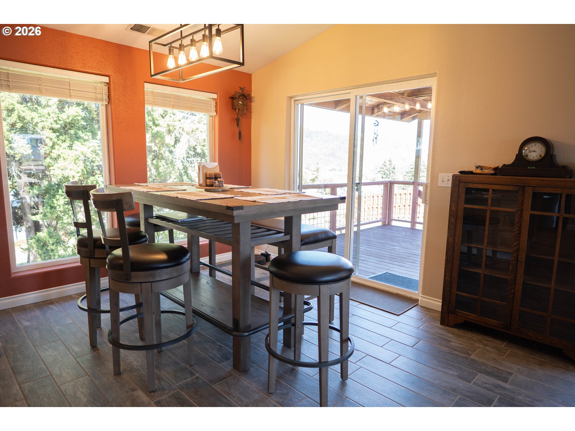 445 Rolling Hills Road Roseburg, OR 97471 - Photo 12 of 48