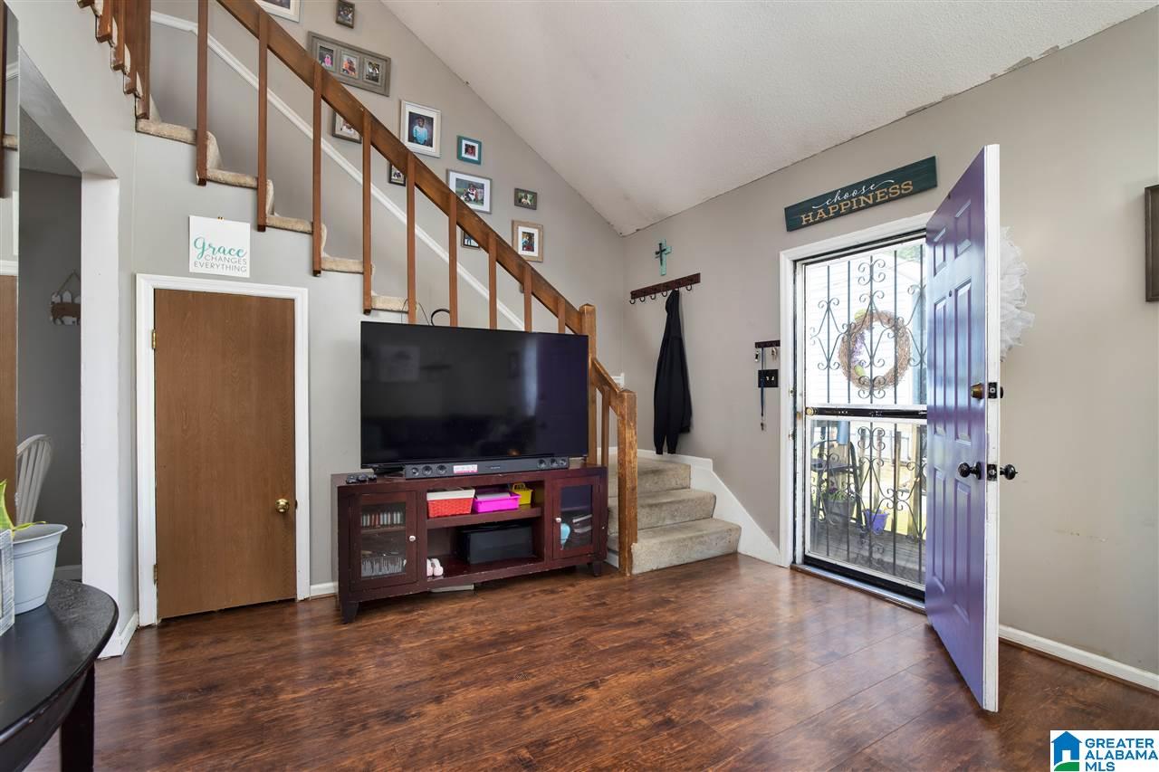 979 52nd Way North Birmingham, AL 35212 - Photo 4 of 22