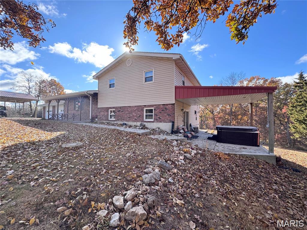 62419 Oak Hill Road New London, MO 63459 - Photo 3 of 23