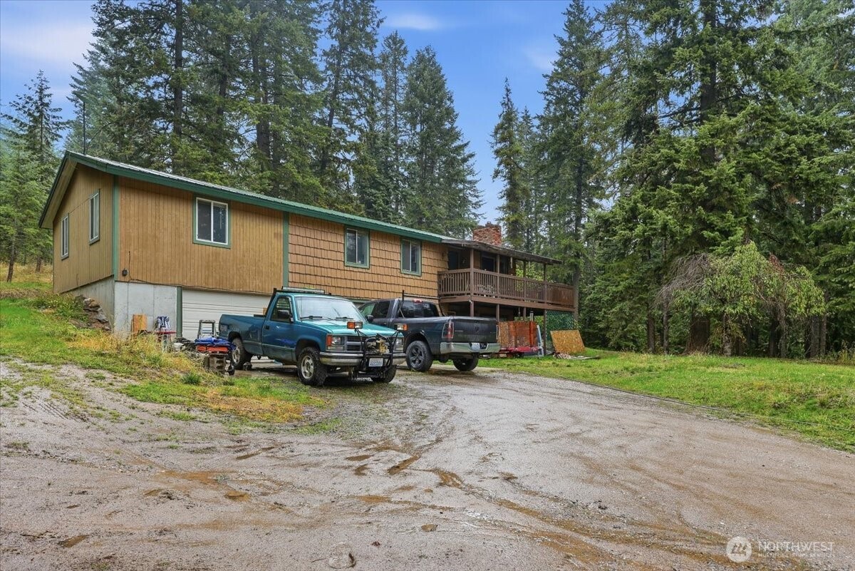 4349 Grote Road Clayton, WA 99110 - Photo 1 of 20 Gallery Image 1