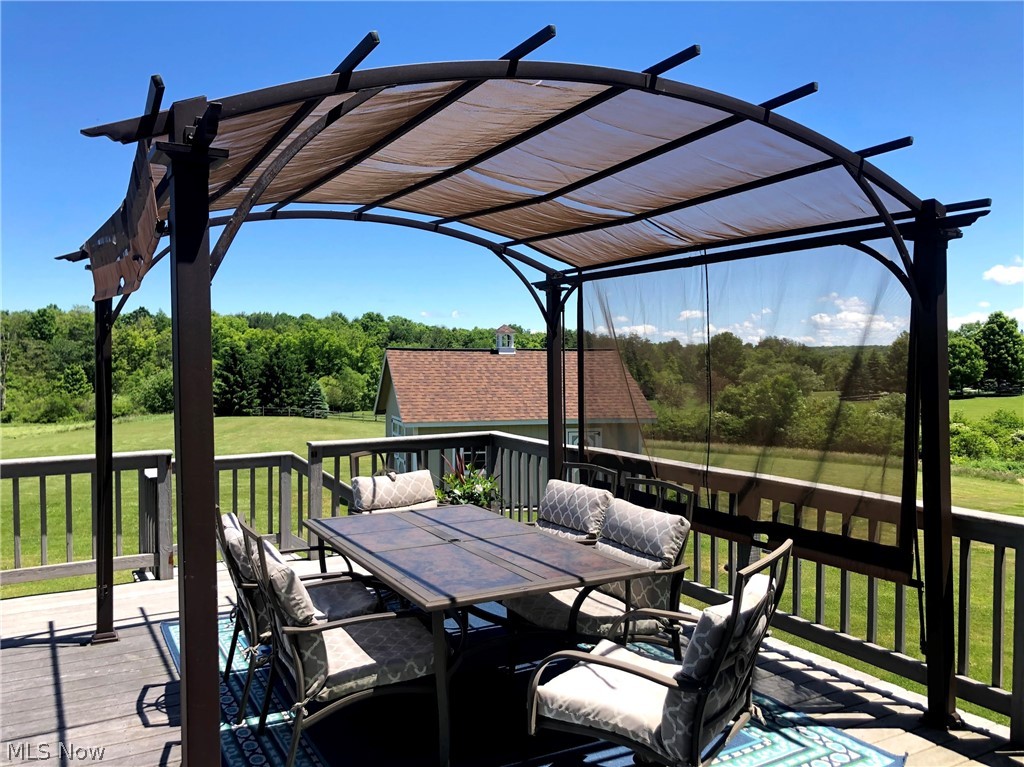 9555 Bascom Road Chardon, OH 44024 - Photo 6 of 29 Gallery Image 6