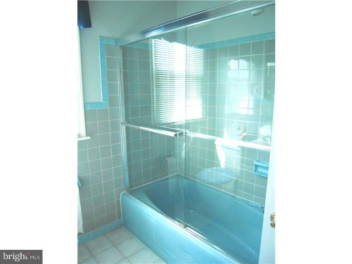 210 Church Road Cheltenham, PA 19027 - Photo 18 of 25 Bathroom
