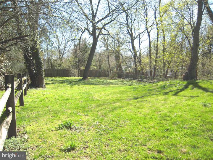 210 Church Road Cheltenham, PA 19027 - Photo 19 of 25 View in Back