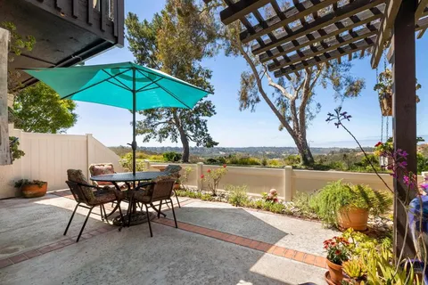 $895,000 | 136 South Jayton Lane, Encinitas, CA 92024