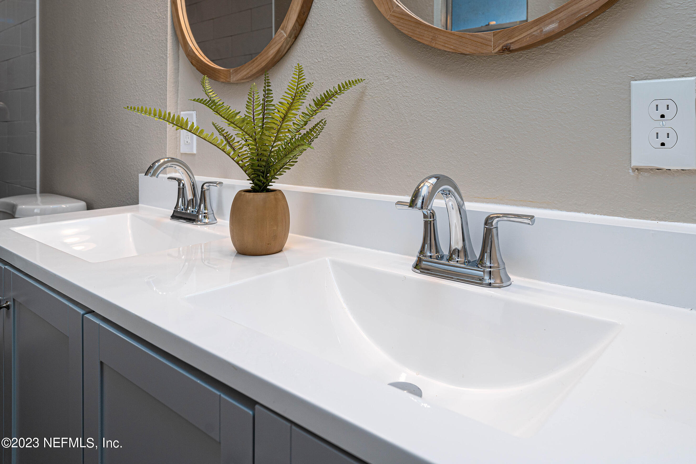 939 Westgate Drive Jacksonville, FL 32221 - Photo 17 of 31 a close view of sink