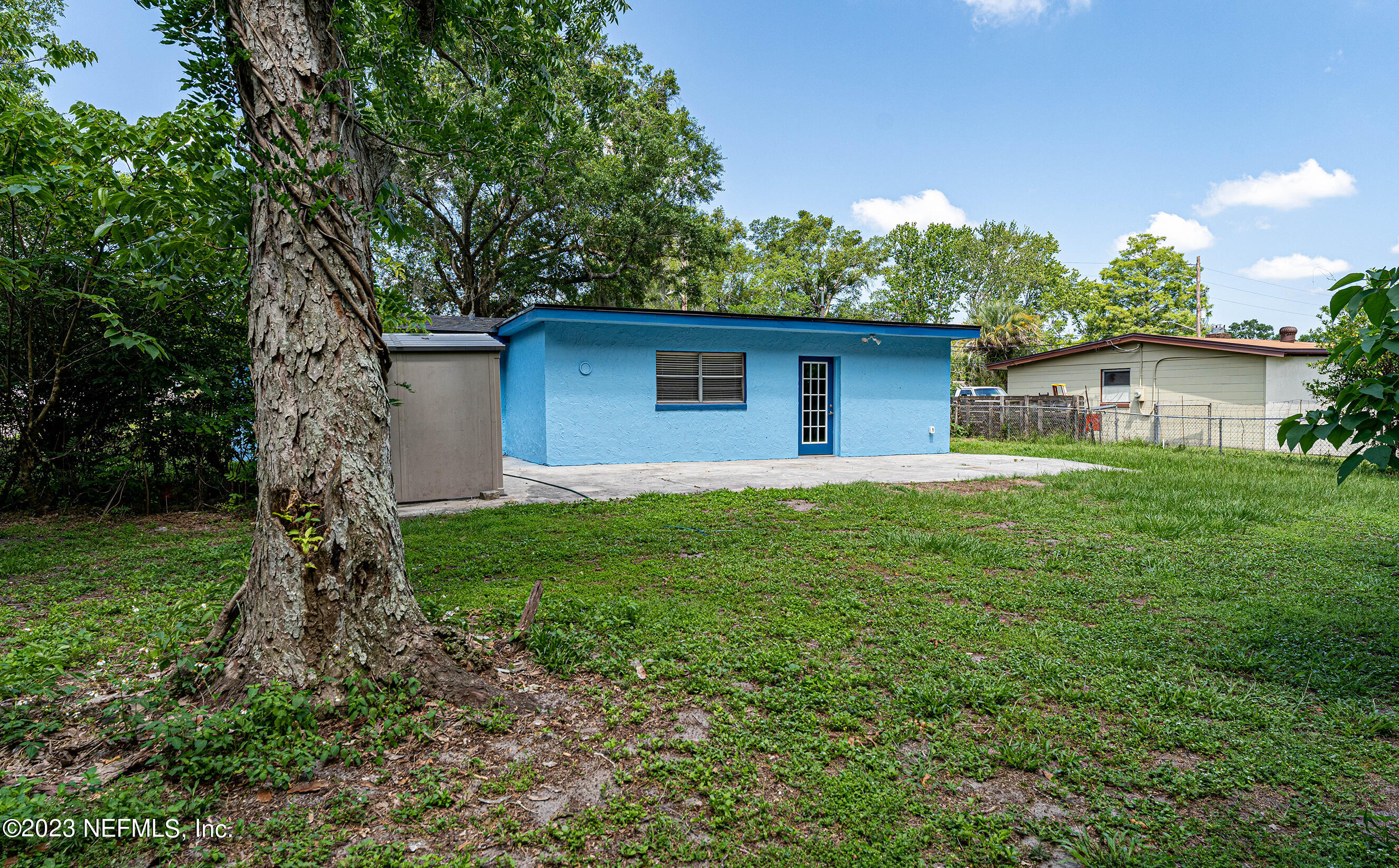 939 Westgate Drive Jacksonville, FL 32221 - Photo 31 of 31 a house view with a garden space