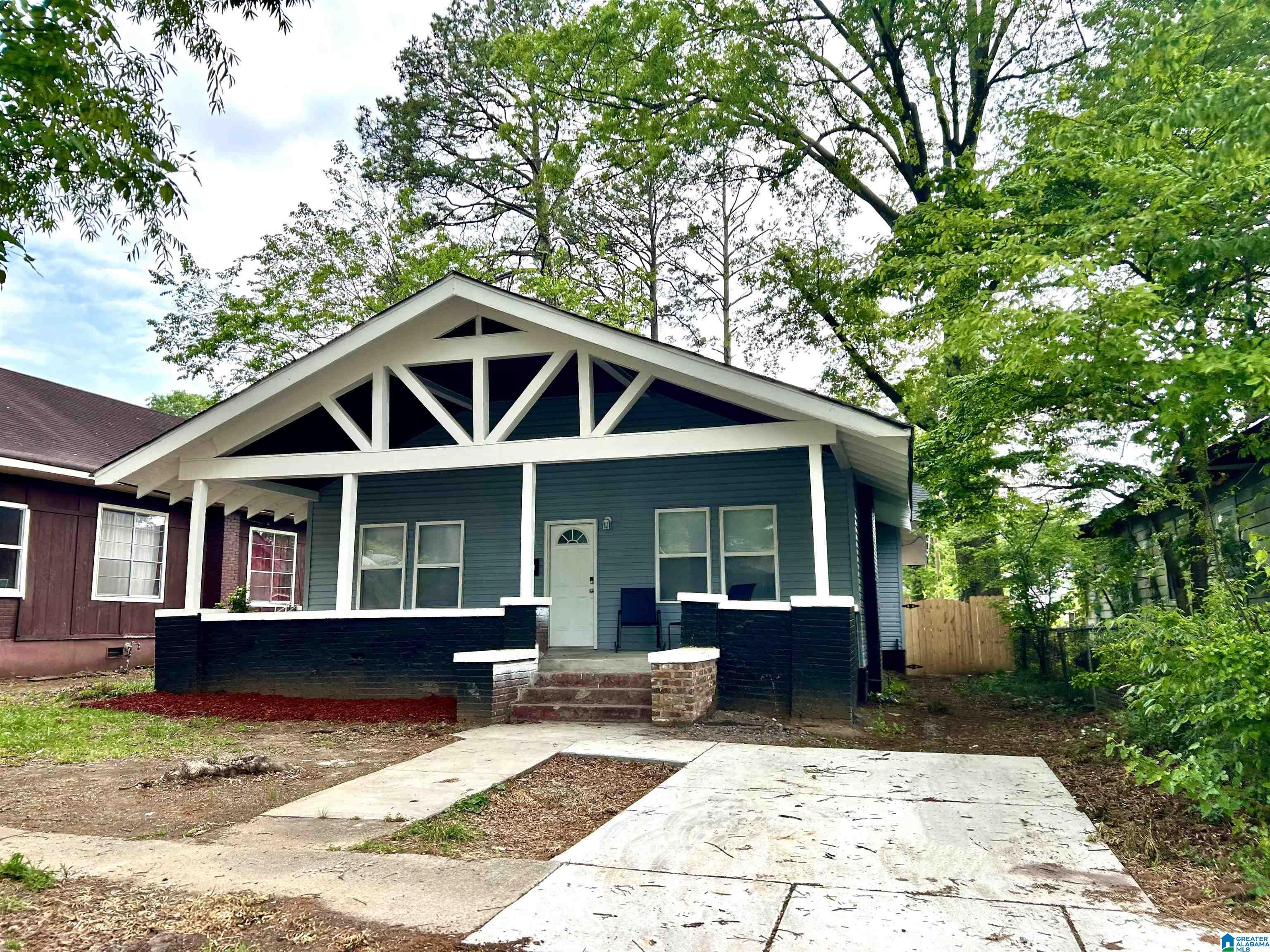 604 16th Place Southwest Birmingham, AL 35211 - Photo 1 of 7