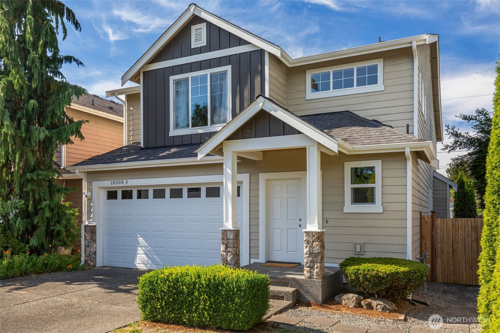 18208 2nd Place West, Unit B Bothell, WA 98012 - Photo 2 of 38