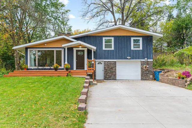 $429,900 | 4130 Dvorak Road, Minnetonka, MN 55305