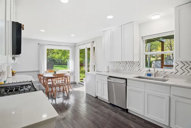 $429,900 | 4130 Dvorak Road, Minnetonka, MN 55305