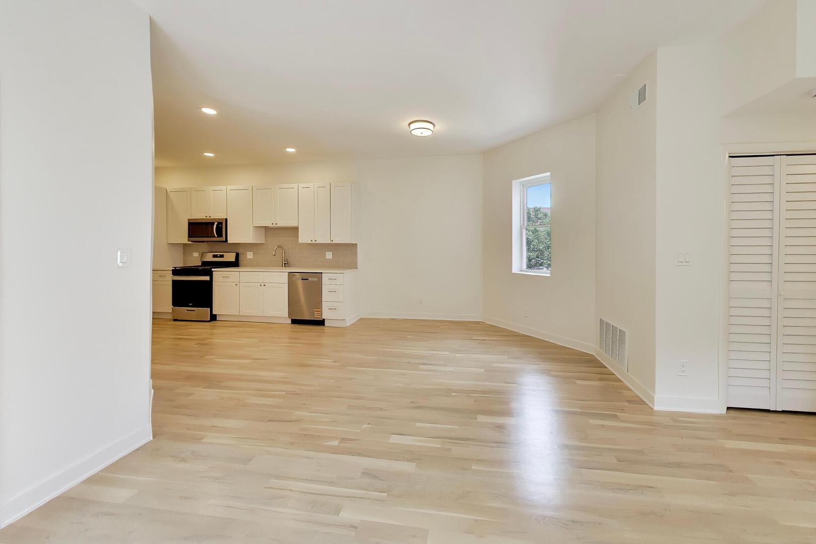5714 South Prairie Avenue Chicago, IL 60637 - Photo 4 of 49
