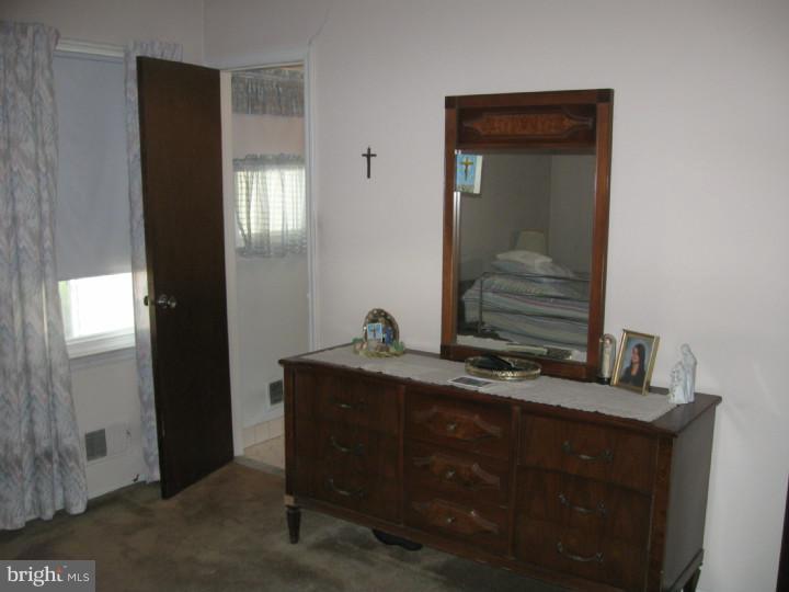 114 Albemarle Road Hamilton Square, NJ 08690 - Photo 17 of 22 Bedroom