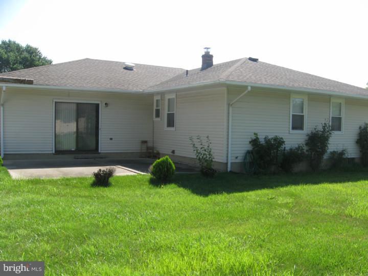 114 Albemarle Road Hamilton Square, NJ 08690 - Photo 3 of 22 Exterior Back