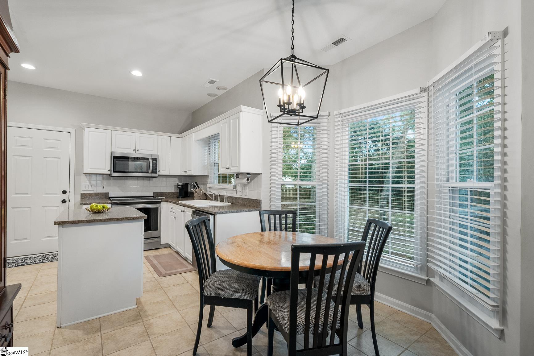 9 Summer Hill Road Simpsonville, SC 29681 - Photo 11 of 34