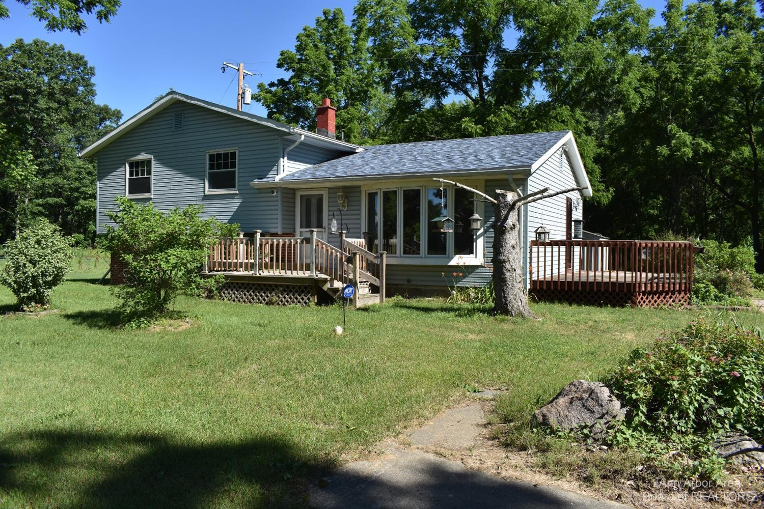 13052 Allison Road Milan, MI 48160 - Photo 1 of 42 Photo 1