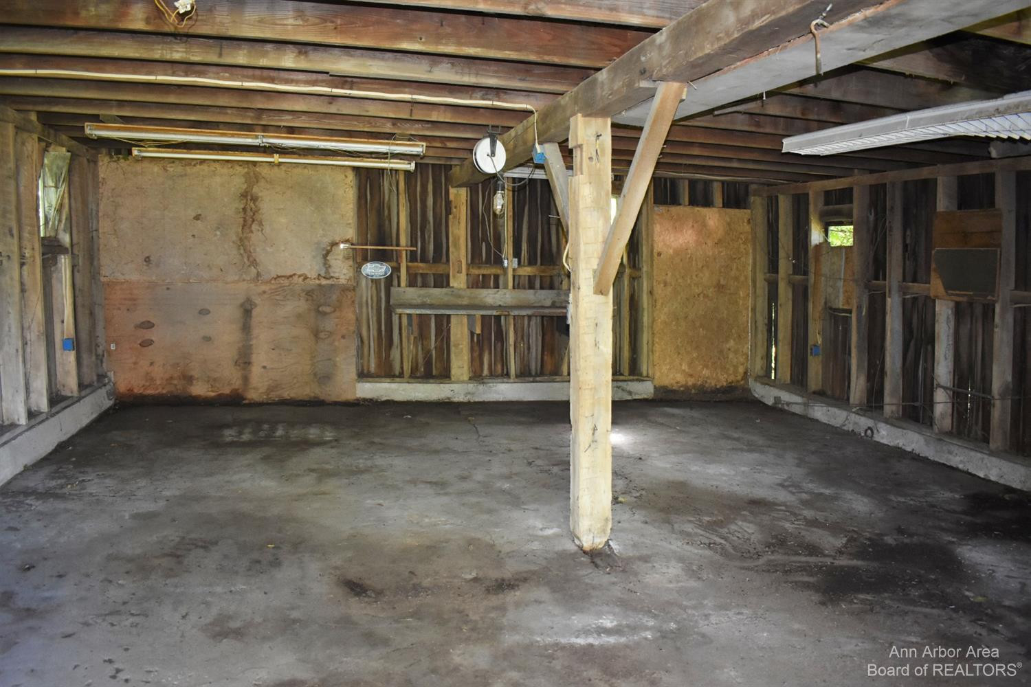 13052 Allison Road Milan, MI 48160 - Photo 31 of 42 Photo 31