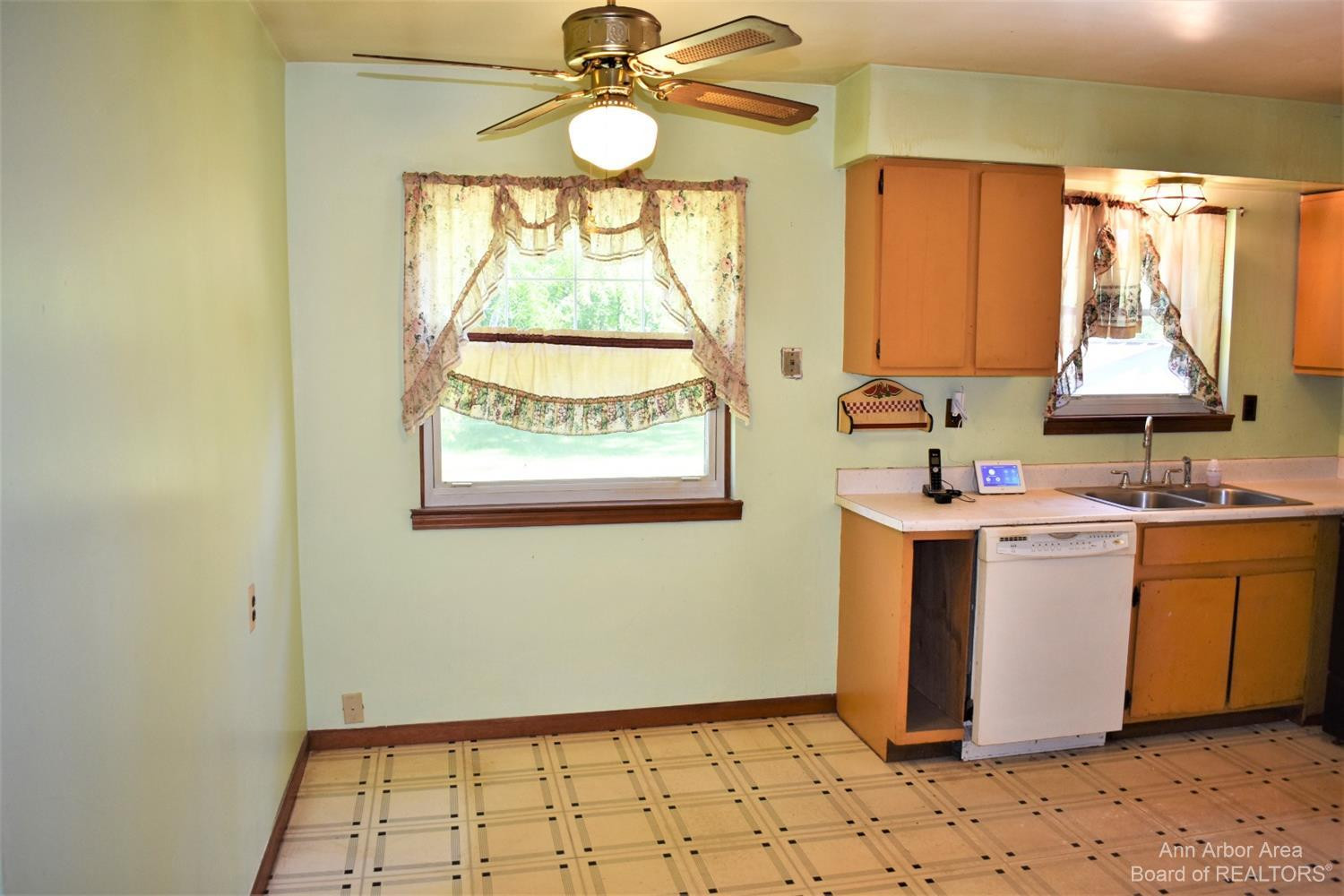 13052 Allison Road Milan, MI 48160 - Photo 6 of 42 Photo 6