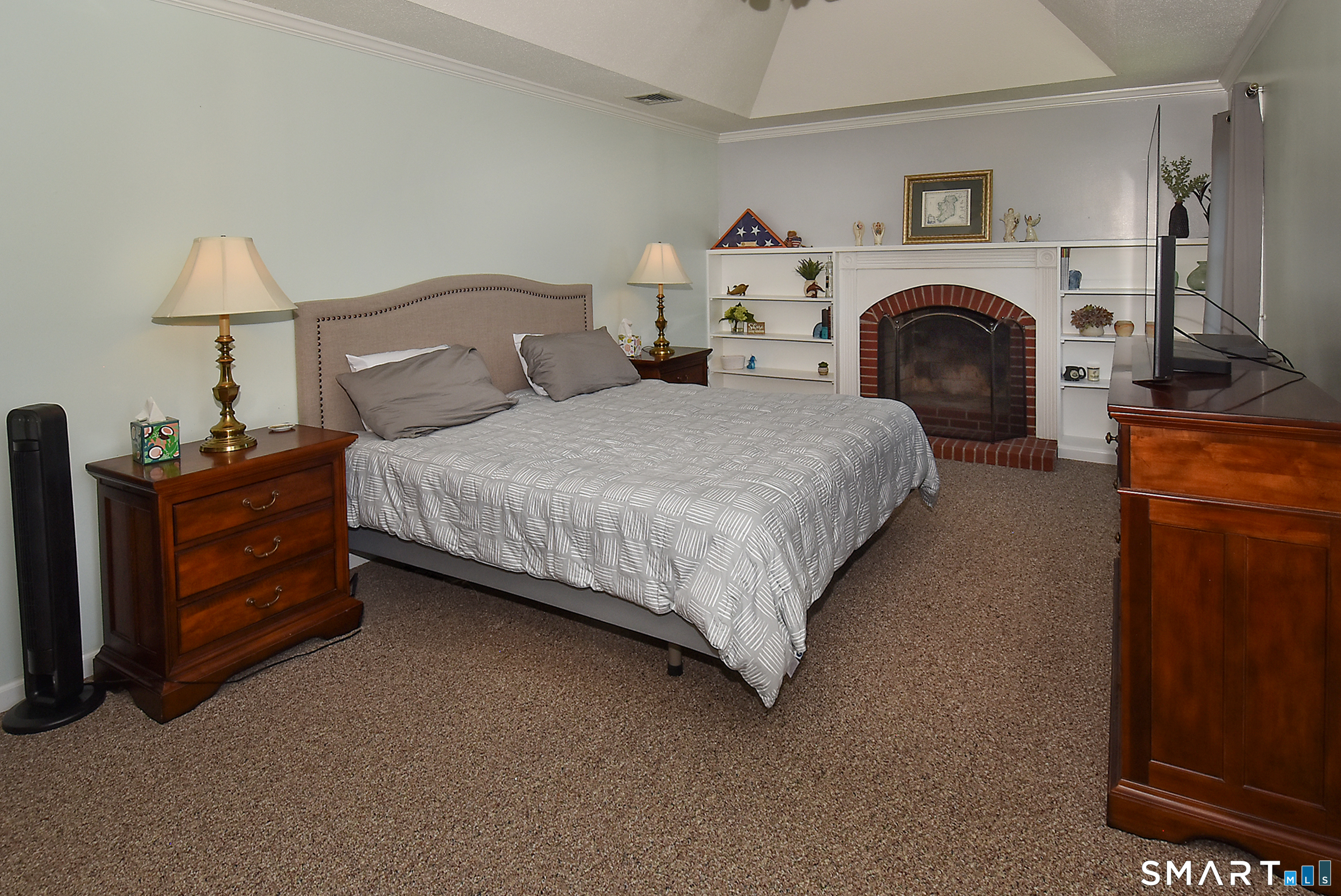 30 Michael Lane Suffield, CT 06078 - Photo 23 of 38