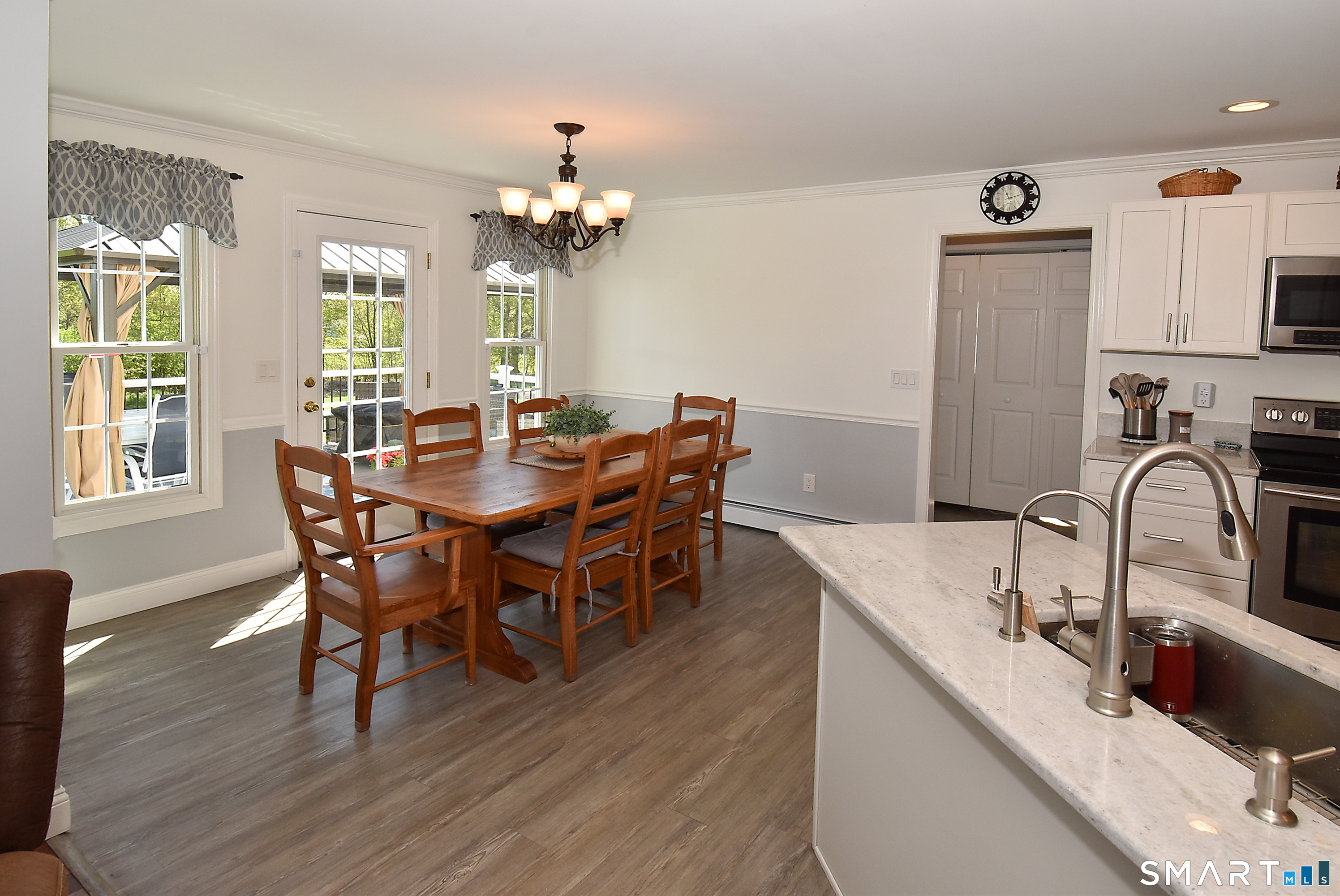 30 Michael Lane Suffield, CT 06078 - Photo 8 of 38