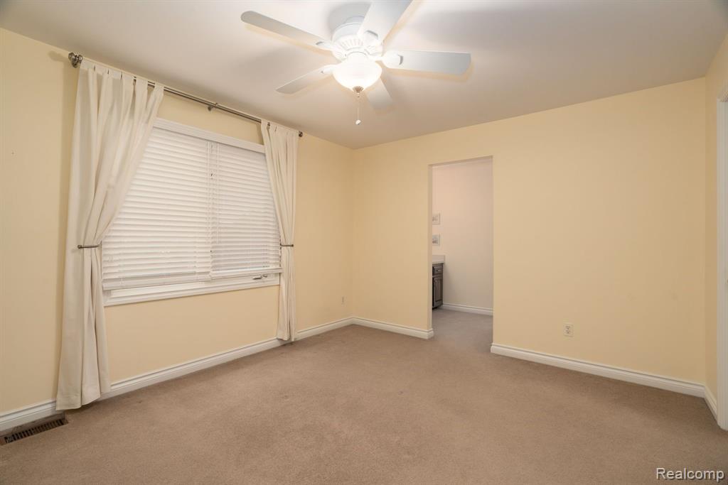 1619 Springview Court Rochester, MI 48307 - Photo 42 of 62