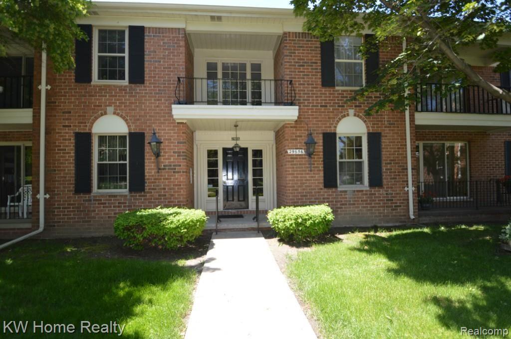 29656 Middlebelt Road, Unit 2402 Farmington Hills, MI 48334 - Photo 1 of 36