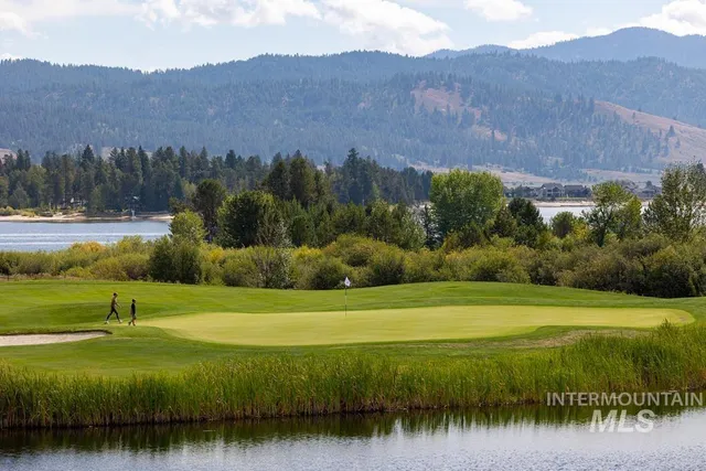 $459,000 | 75 Arling Center Court, Unit 308, Donnelly, ID 83615