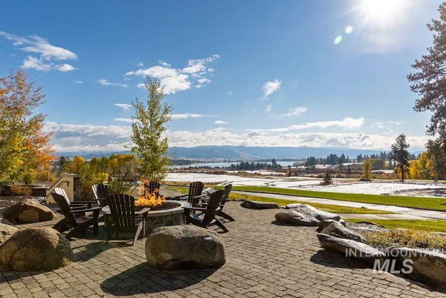 $459,000 | 75 Arling Center Court, Unit 308, Donnelly, ID 83615