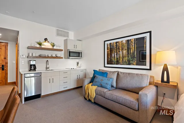 $459,000 | 75 Arling Center Court, Unit 308, Donnelly, ID 83615