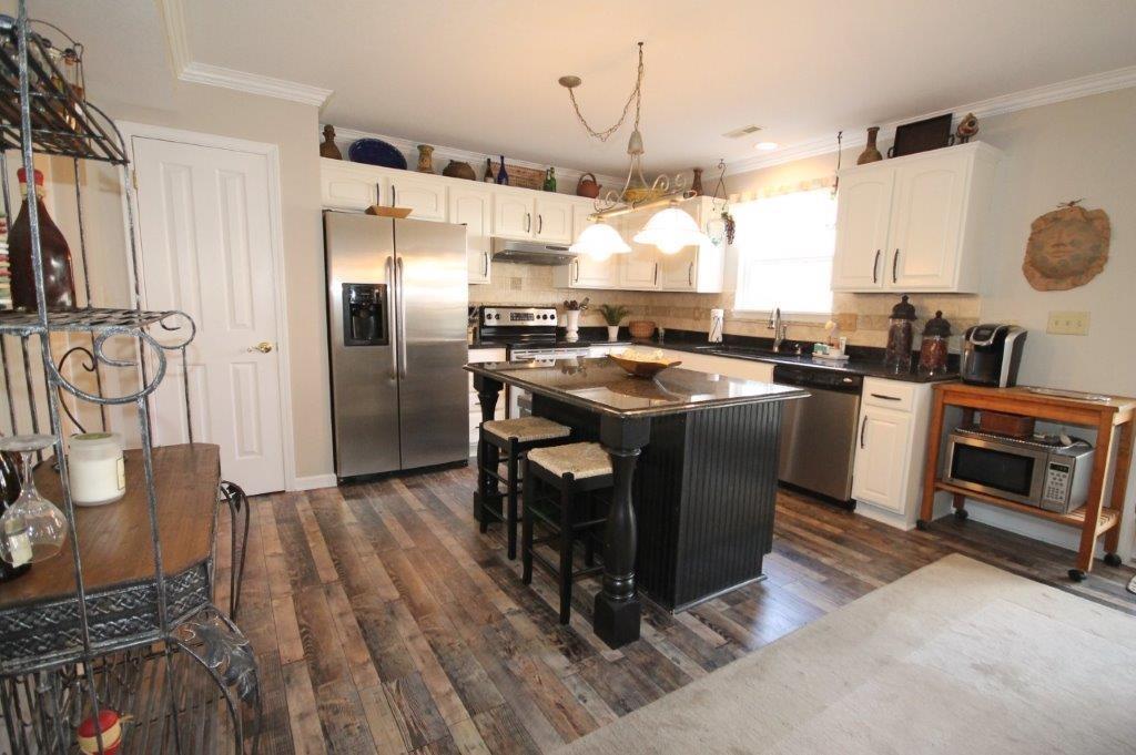 6143 East Meadow Ridge Road Columbus, IN 47203 - Photo 16 of 46 Gallery Image 16