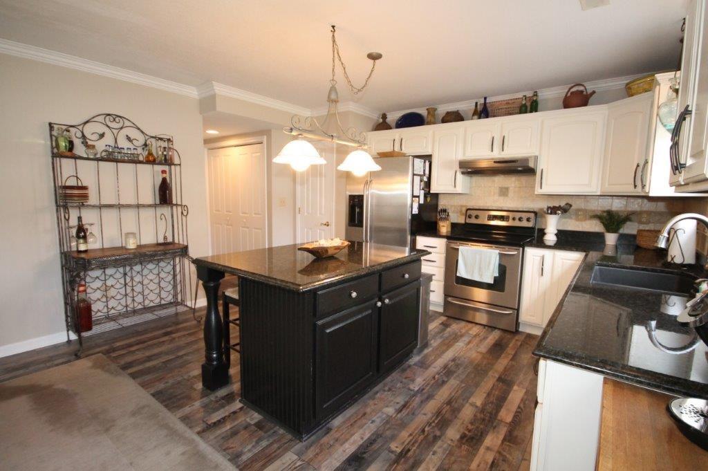 6143 East Meadow Ridge Road Columbus, IN 47203 - Photo 21 of 46 Gallery Image 21
