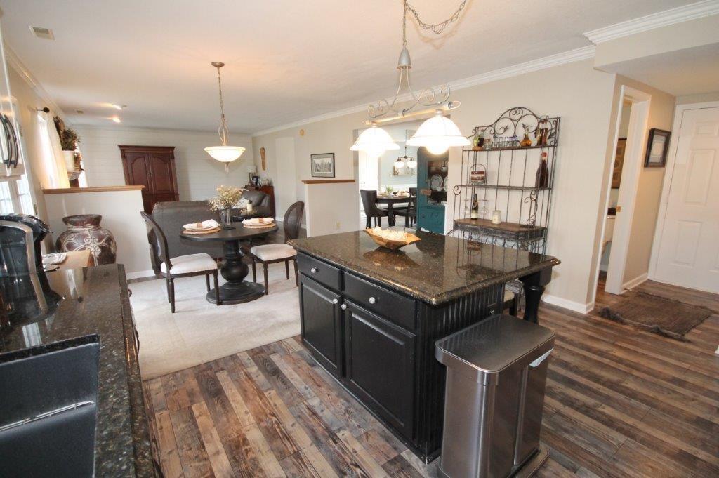 6143 East Meadow Ridge Road Columbus, IN 47203 - Photo 22 of 46 Gallery Image 22