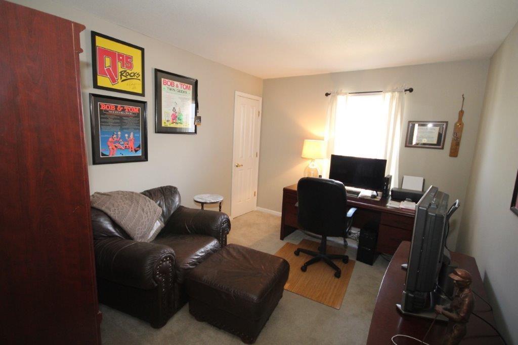 6143 East Meadow Ridge Road Columbus, IN 47203 - Photo 38 of 46 Gallery Image 38