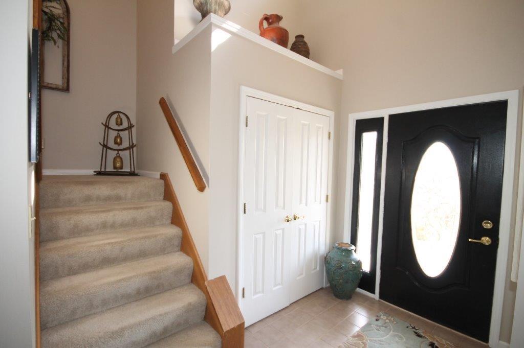 6143 East Meadow Ridge Road Columbus, IN 47203 - Photo 10 of 46 Gallery Image 10