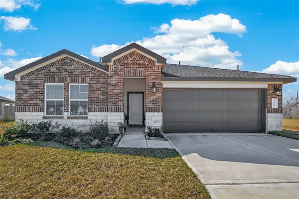 $305,000 | 1102 Rayburn Drive, Rosharon, TX 77583