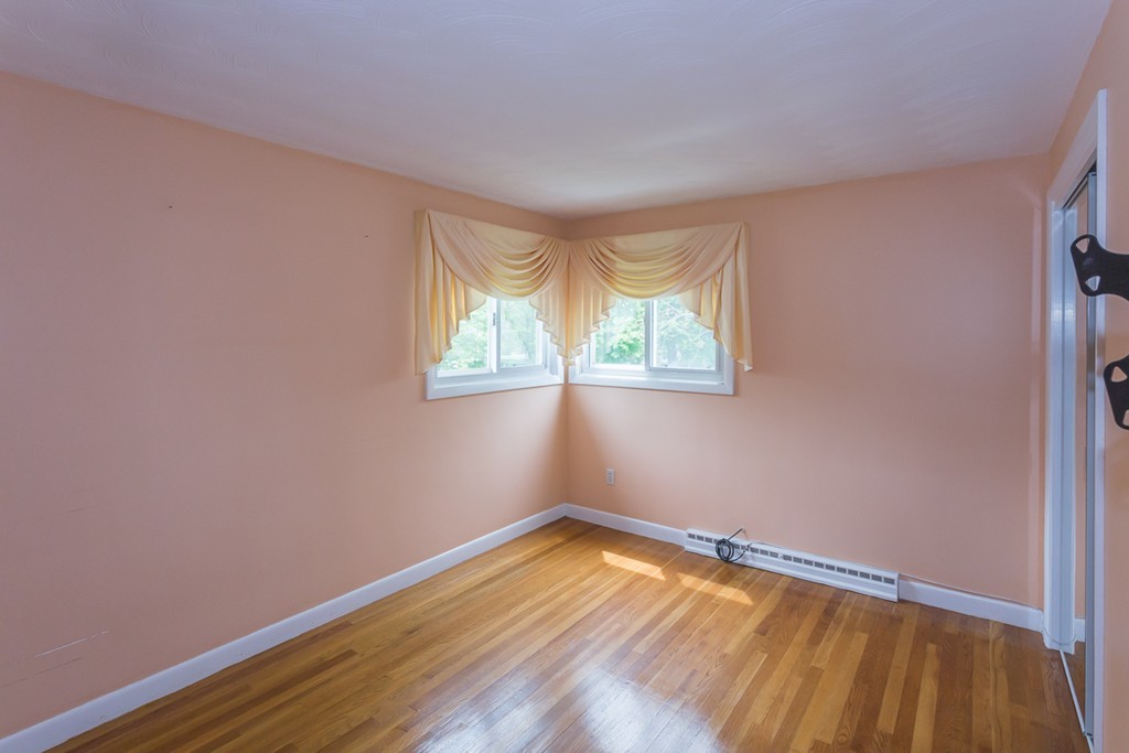 9 Butterworth Road Beverly, MA 01915 - Photo 16 of 22 Gallery Image 16