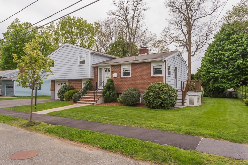 9 Butterworth Road Beverly, MA 01915 - Photo 2 of 22 Gallery Image 2