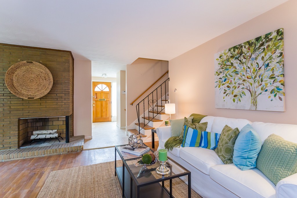 9 Butterworth Road Beverly, MA 01915 - Photo 6 of 22 Gallery Image 6