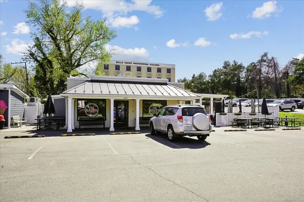 $835,000 | 6315 Olde Towne Court, Alexandria, VA 22307