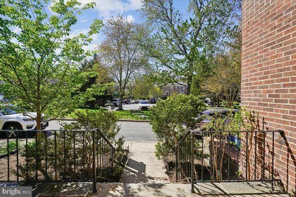 $835,000 | 6315 Olde Towne Court, Alexandria, VA 22307