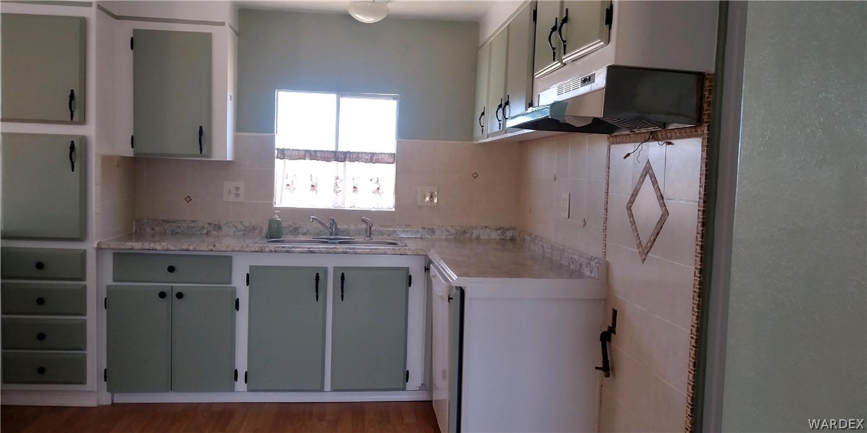 307 South Hope Road Golden Valley, AZ 86413 - Photo 20 of 40