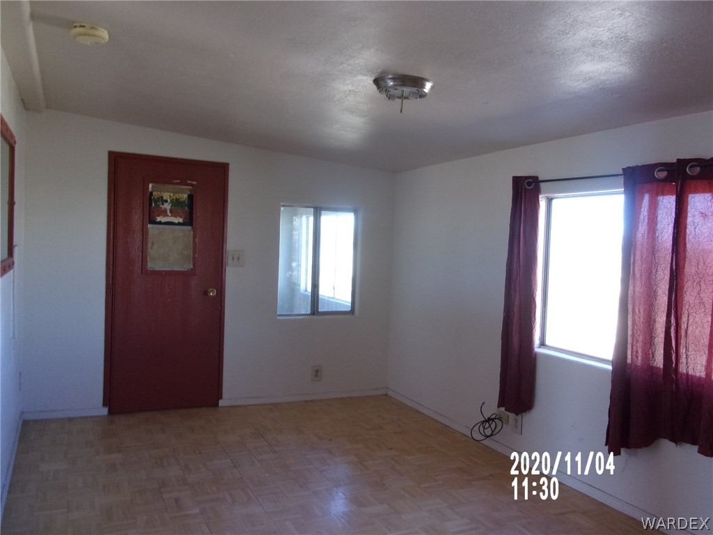 307 South Hope Road Golden Valley, AZ 86413 - Photo 29 of 40