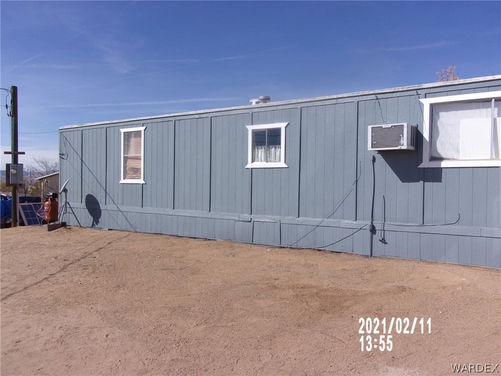 307 South Hope Road Golden Valley, AZ 86413 - Photo 7 of 40