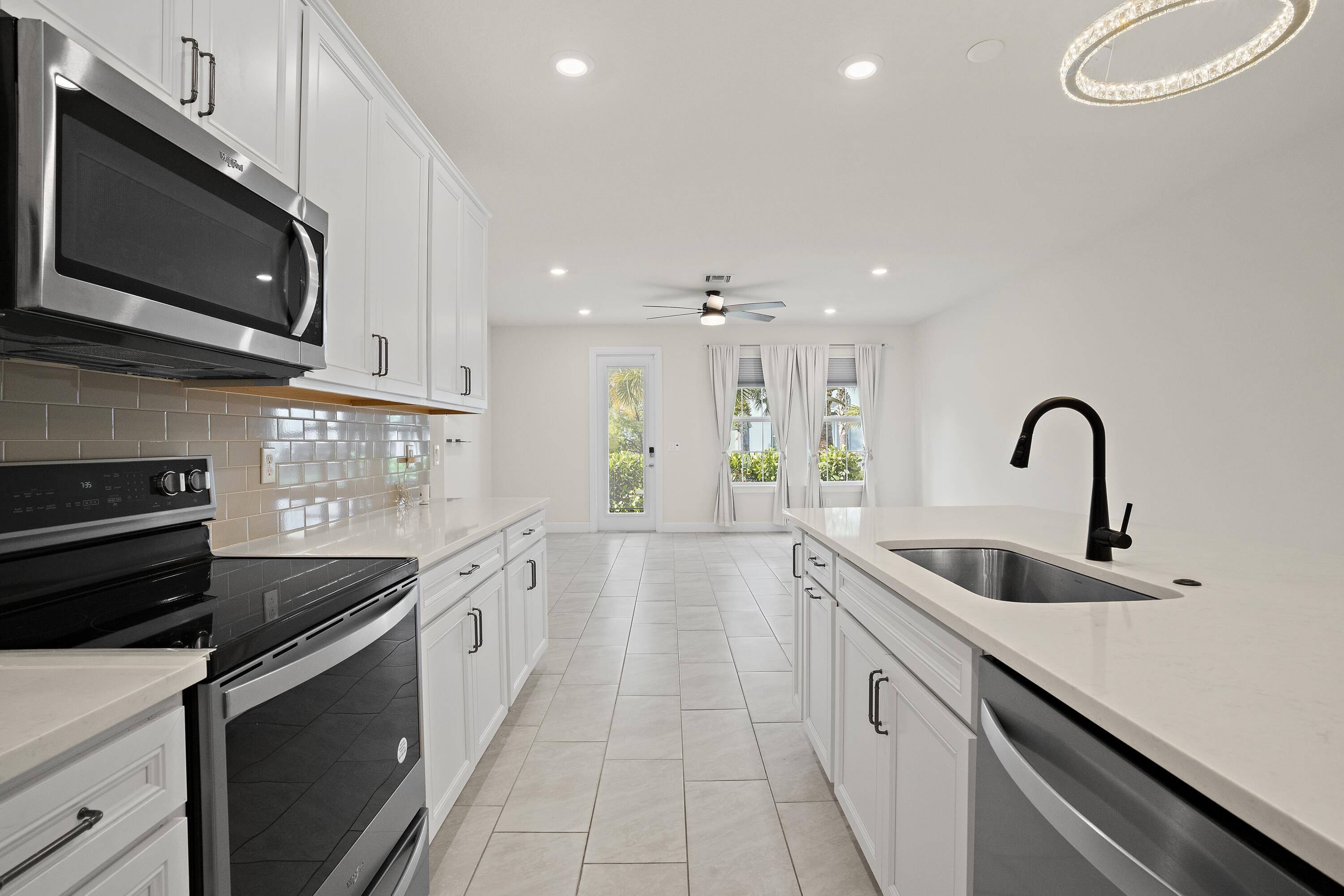 1866 Southeast Tarni Way Stuart, FL 34996 - Photo 14 of 58 1866 SE Tarni Way