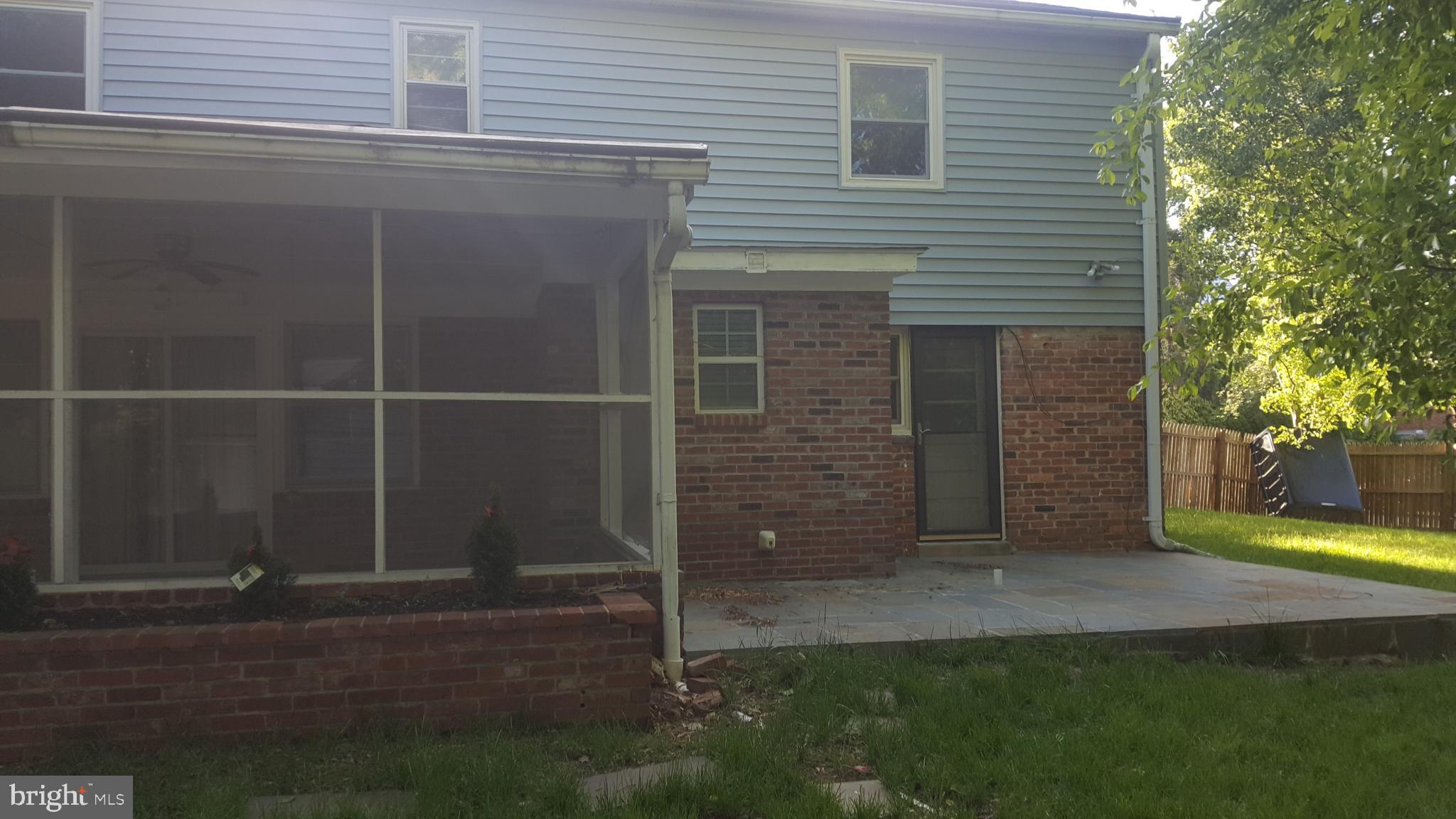 6216 Stoneham Road Bethesda, MD 20817 - Photo 19 of 41 Gallery Image 19